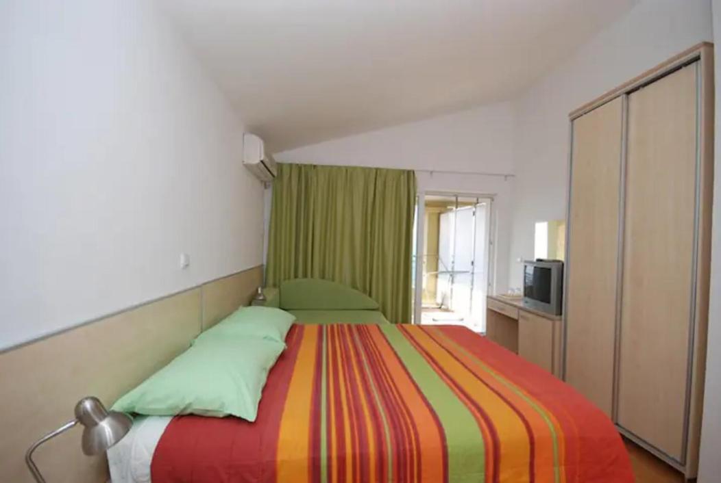 Bmv Room With East Island View Sveti Stefan Esterno foto